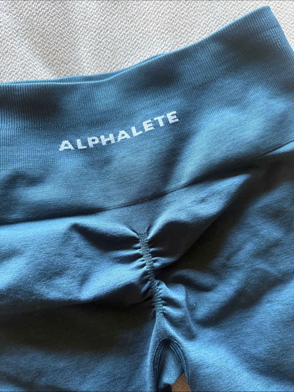 Alphalete Teal High-Rise Scrunch-Back Bike Shorts - Picture 2 of 4
